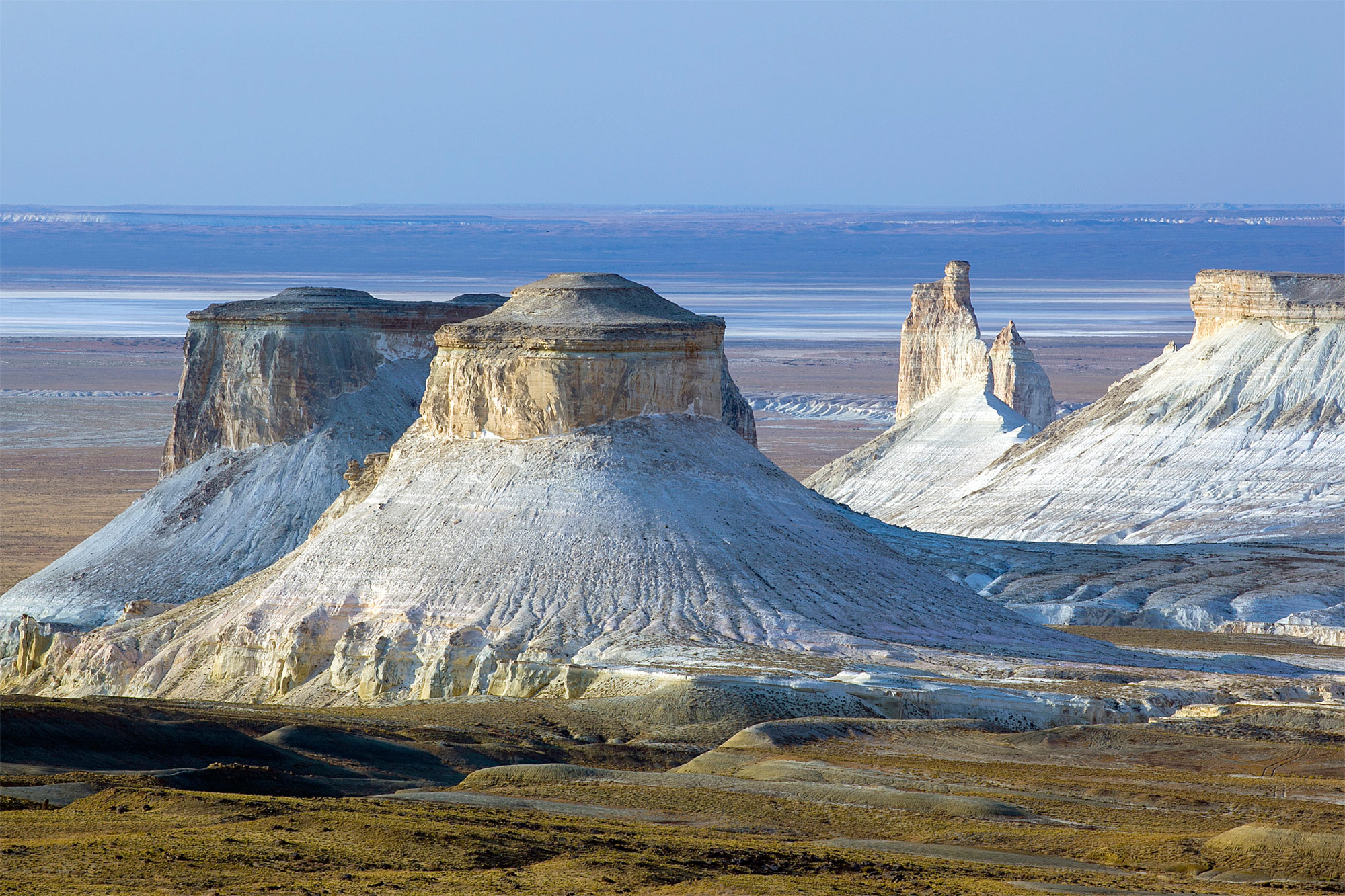 Ustyurt Plateau (Плато Устюрт)